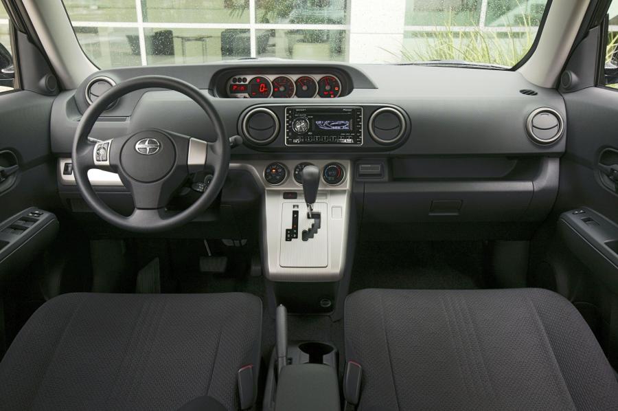  Scion xB 2007 года  (фото 85 из 221)